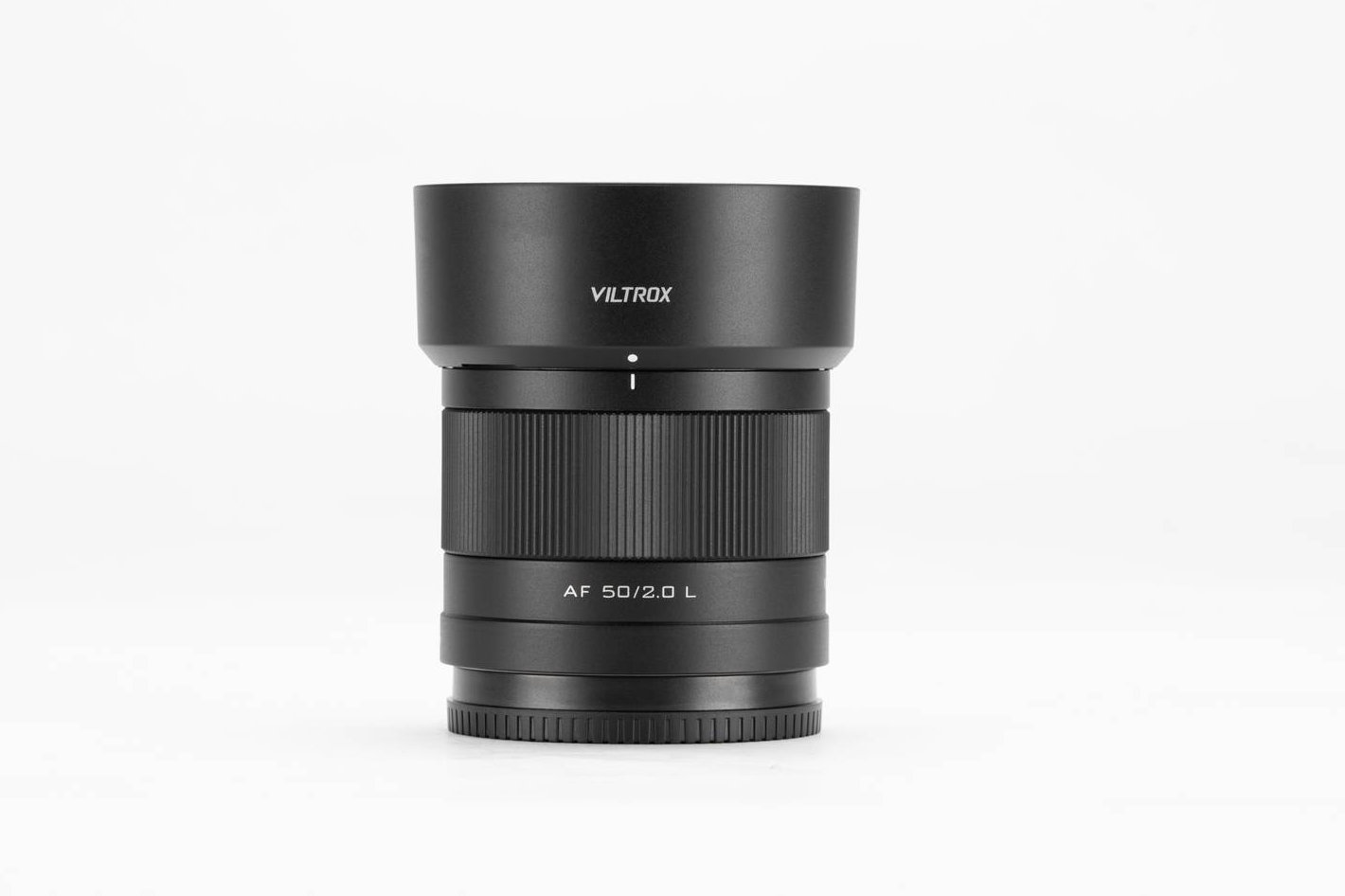 Viltrox brings its full-frame Air Series to L-Mount
