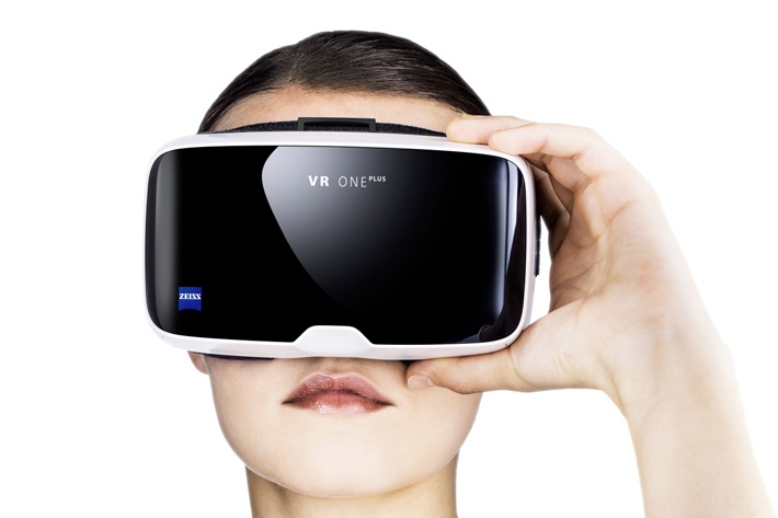 videnskabelig arrangere Uundgåelig Zeiss VR ONE Plus: from virtual cinema to a drone's “cockpit” by Jose  Antunes - ProVideo Coalition